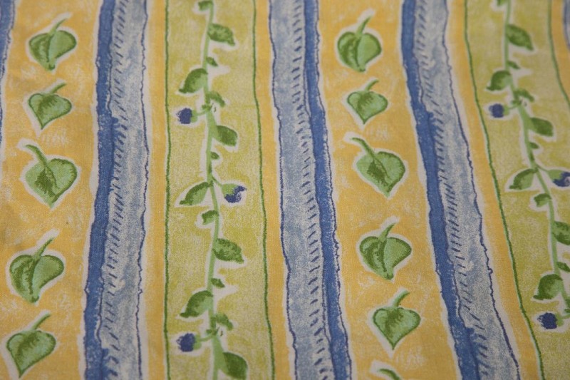 Hospital Curtain with Leaf Decoration 